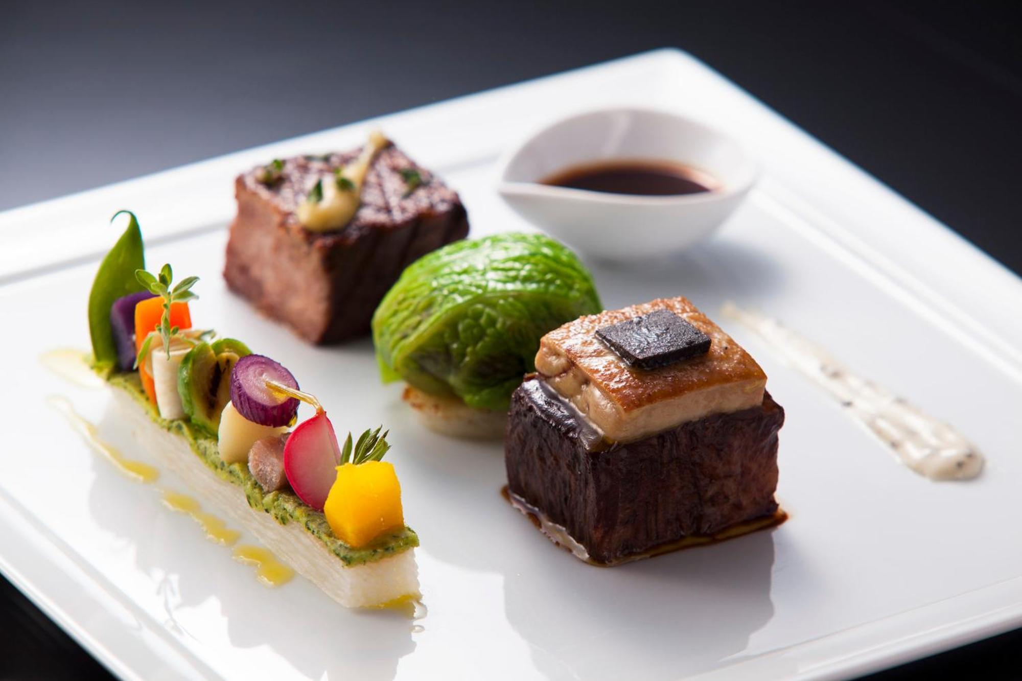 The Tokyo Station Hotel Εξωτερικό φωτογραφία A modern French cuisine dish